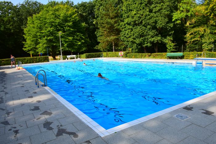 Freibad Becken